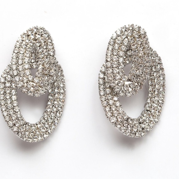 Luminous pushback Earring