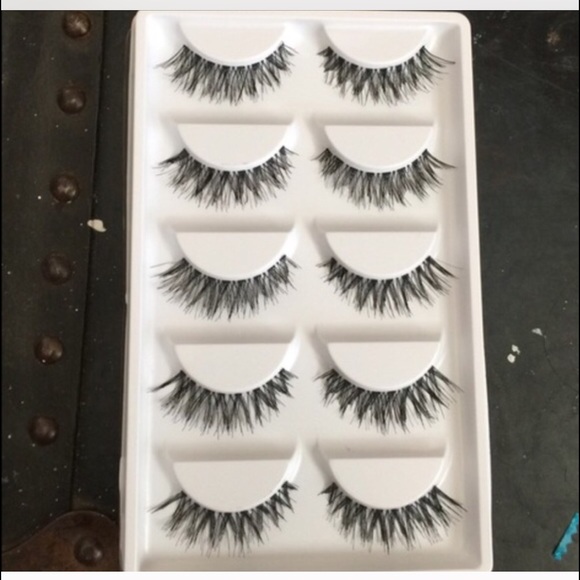 Set of 5 pairs of lashes 100% Silk