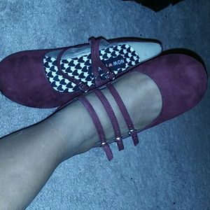 BRAND NEW BURGUNDY SUEDE WEDGE HEELS