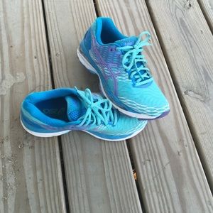 Asics new style gel- nimbus 18