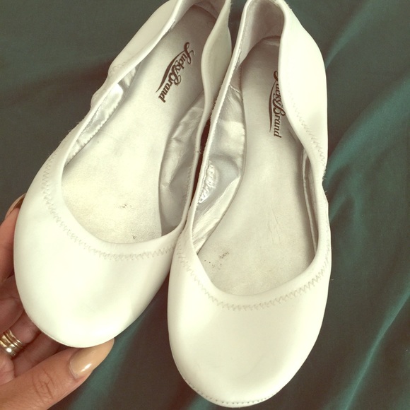 Lucky Brand white ballet flats