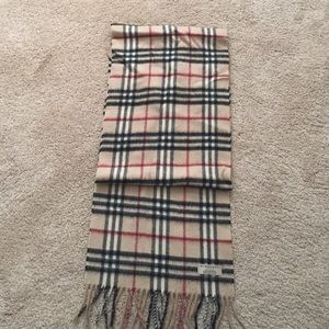Cashmere Burberry scarf