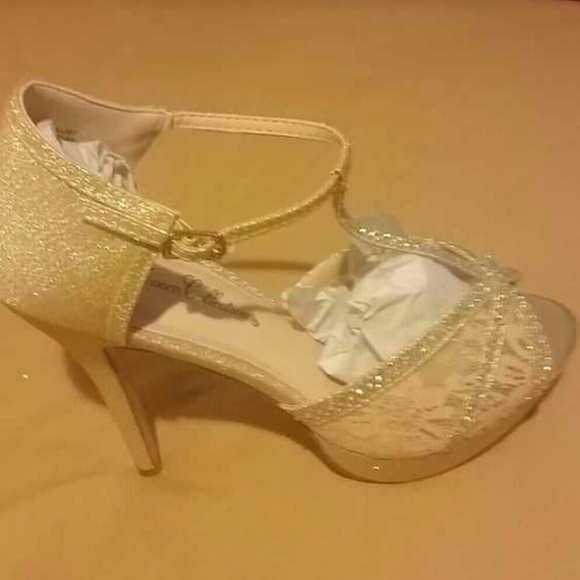 Bridal shoes
