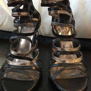 A cute chic Comfy sandal