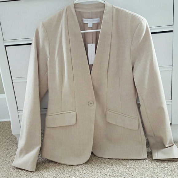 Blazer - Picture 3 of 3