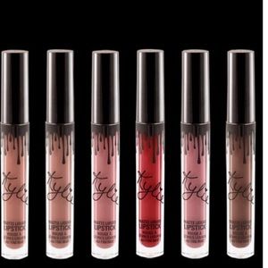 Kylie Cosmetics lip-kit! #22
