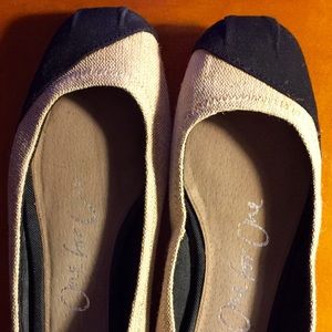 TOMS ballet flats