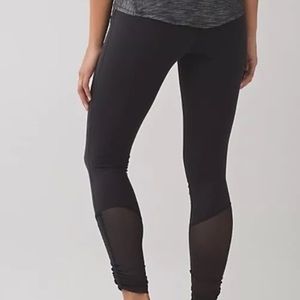 Lulu lemon Sweaty Endeavor NWT size 6. Black