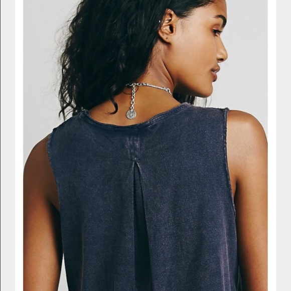 We the free bungalow tee - Picture 3 of 3