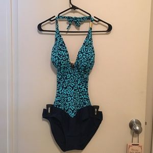 Super cute blue monokink!