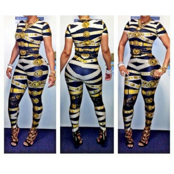 2 piece outfit top w matching leggings