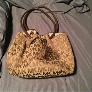 Like new authentic MK large purse!