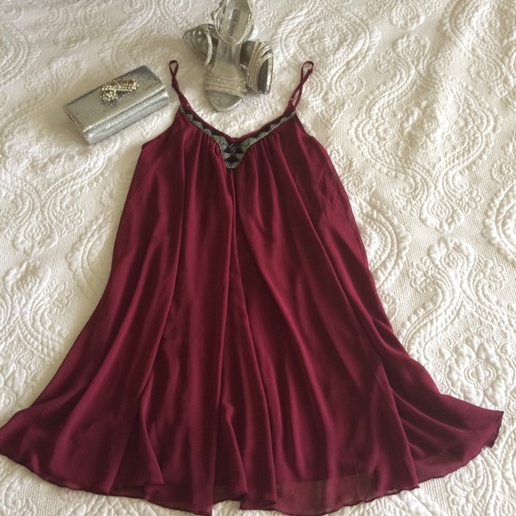 Beautiful burgundy beaded dress M-L