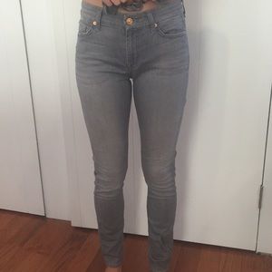 7 For All Mankind Size 27 Gray Jeans