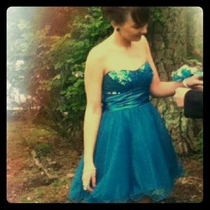 Size 4 blue prom dress