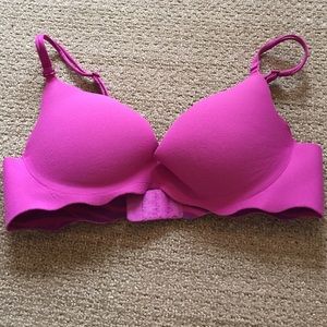 34 B Push Up | Smoke Free Pet free home