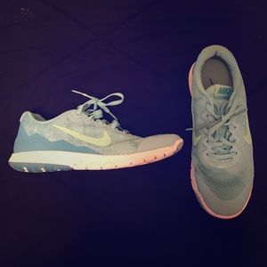 Nike Flex Experience RN 4 Premium Running Shoe