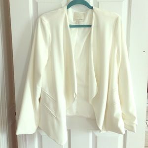 White Mercer&Madison Jacket