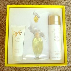 Nina Ricci Perfume L'air du Temps  Set 4 Pc Bath