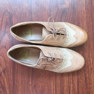 Crown Vintage Tan loafers