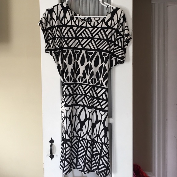 💐Black and white dress💐