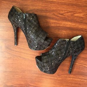 Paper fox sparkly booties