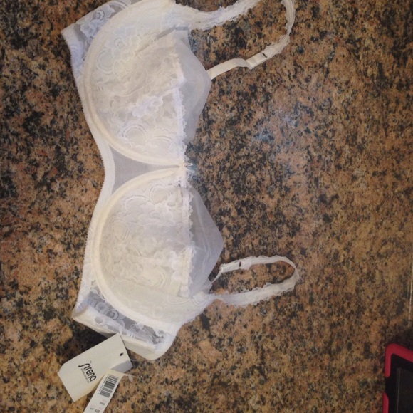 Jezebel 42C bra