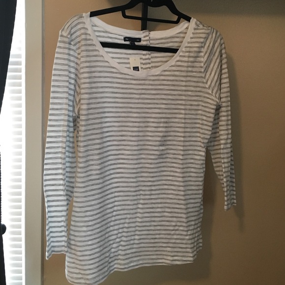 NWT Gap shirt