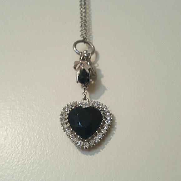 Beautiful necklace never worn