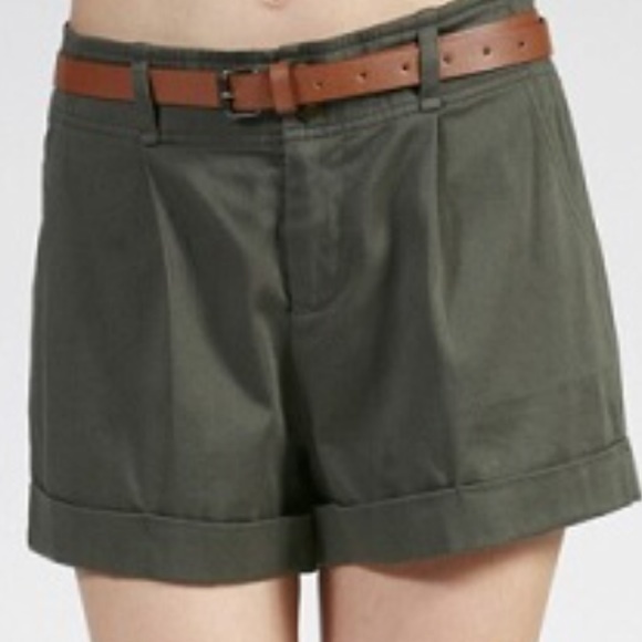 Belted Woven Cuffed Shorts - Picture 2 of 4
