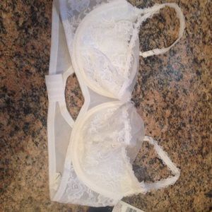Jezebel 42C bra