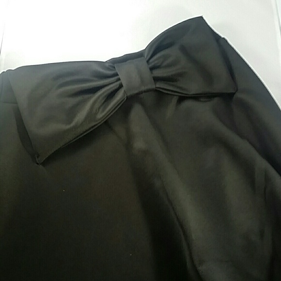 💖SALE!! Cute Bow Skirt - Picture 2 of 3