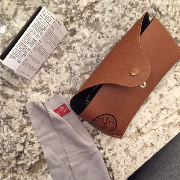 Ray Ban Gold Gradient Aviators - Picture 3 of 4