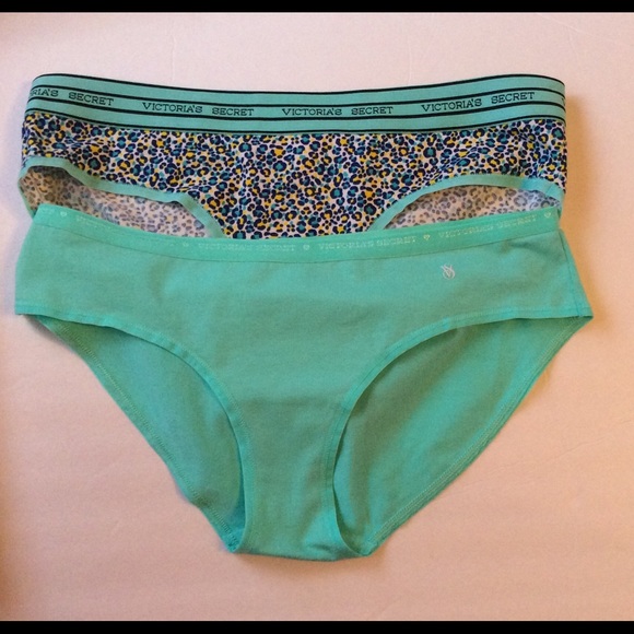 Victoria's Secret Other - Victoria's Secret Hip Hugger Panties Medium NWT