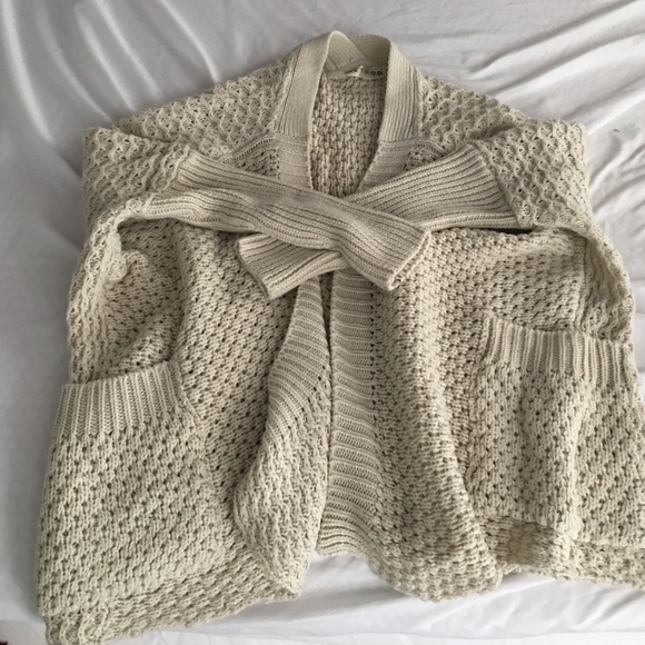 Warm sweater. Never warn.