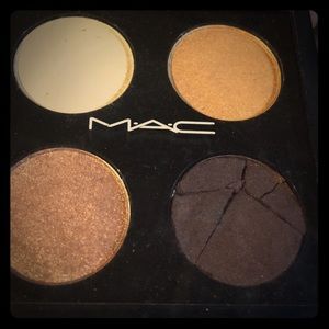 Mac eyeshadow palette