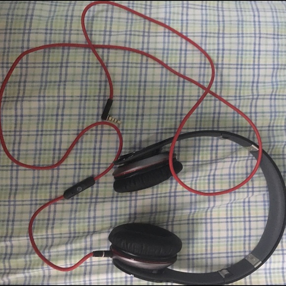 BEATS headphones with case!