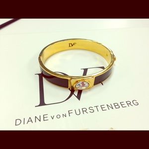 Stylish, modern Diane Von Furstenberg bracelet!