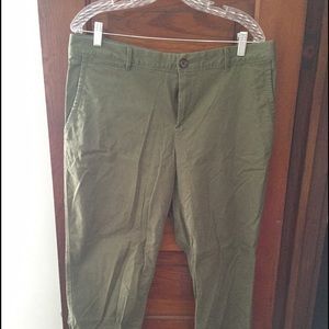 Banana Republic olive chino ankle pant. (Altered)