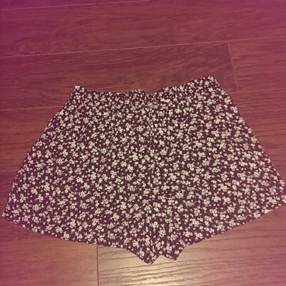 Shorts - Picture 2 of 2