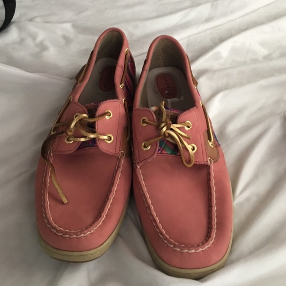 Woman's sperrys
