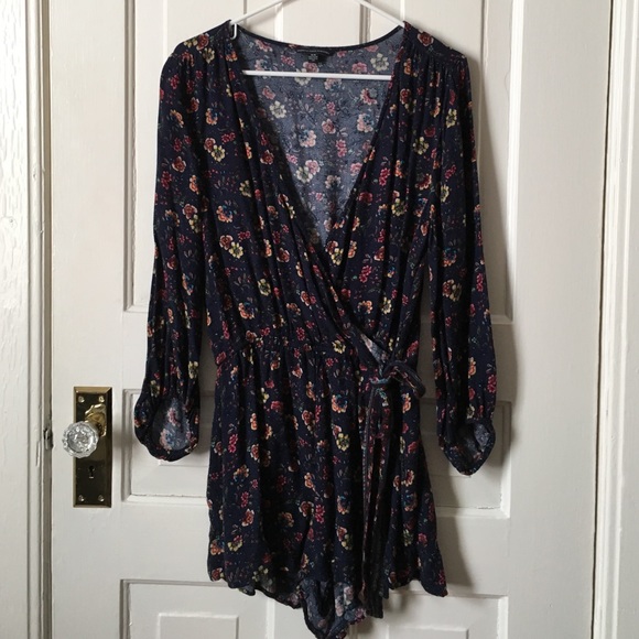 AEO Tie-Front Long-sleeve Floral Romper