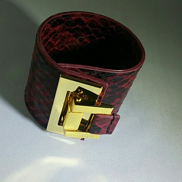 💖SALE! Jessica Simpson Bracelet🌷 - Picture 1 of 4