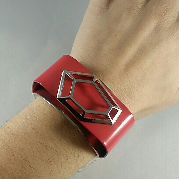 💖SALE! BCBGeneration Cuff🌷