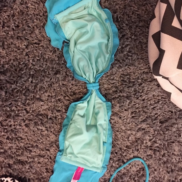 Victoria Secret Bikini - Picture 3 of 3