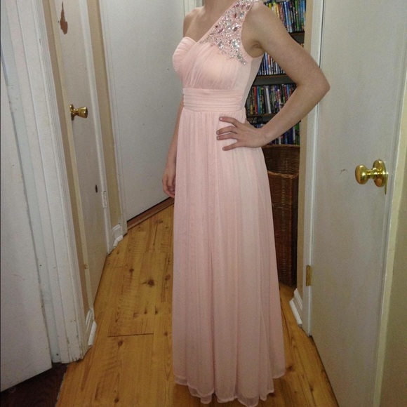 One shoulder Evening gown