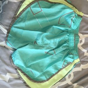 Printed Nike tempo shorts