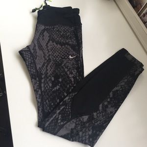 💢reserved for @tkdgirl93💢Nike Dri-Fit