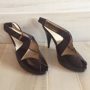 Colin Stuart deep burgundy heel - size 7.5 - NWOT