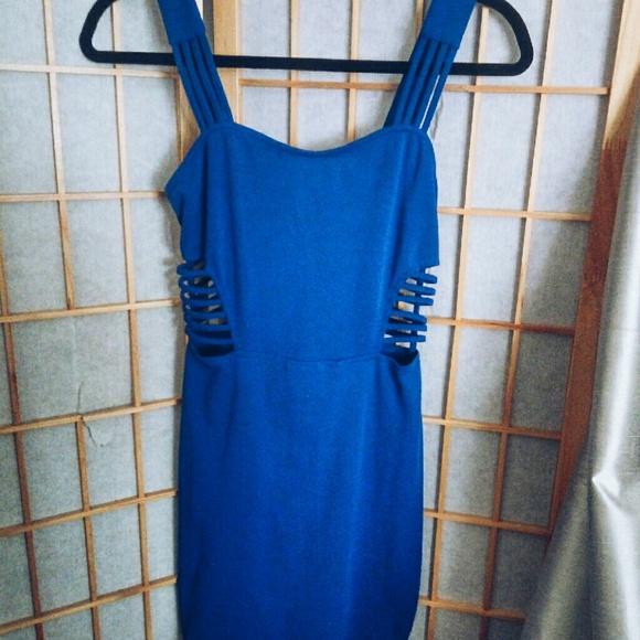 [SALE] Love Culture - blue cut-out mini dress